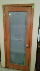 lot 8 image: Pantry Door with Frame.