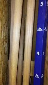 lot 511 image: Oak Railing And 6P Measuring Stick