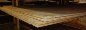 lot 542 image: (2) Sheets 4x8 1932 Inch 5ply Plywood