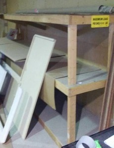 lot 552 image: Shelving Unit No Contents - Shelves Only.
