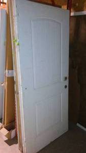 lot 583 image: 36-Inch Exterior Door Arch 2 Panel