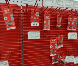 lot 108 image: Milwaukee Assortment Drill Bits.