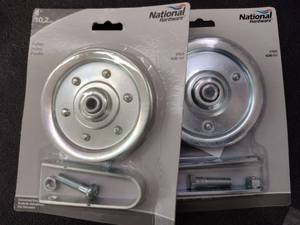 lot 160 image: National 4 in. Pulley (2)