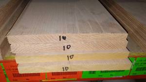 lot 612 image: Oak 1x 10 X 10 Foot  (4)