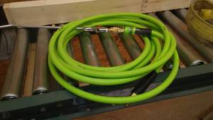 lot 740 image: Air Hose And Nozzle.