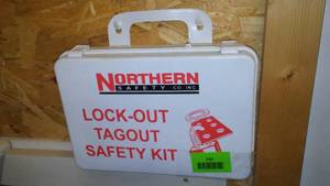 lot 749 image: Lock-Out Tagout Safety Kit