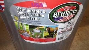 lot 753 image: 20-Gallon Metal Trash Can - Great For Oil Rags.