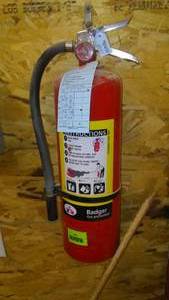 lot 762 image: Fire Extinguisher