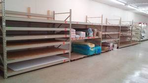 lot 805 image: 5 sections racking 9.5 long