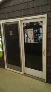 lot 819 image: Andersen Sliding patio door.