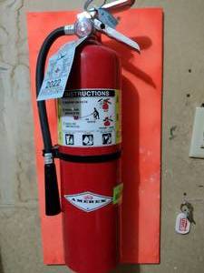 lot 470 image: Amerex 10 lb. ABC Fire Extinguisher.