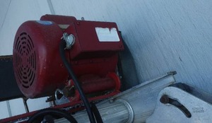 lot 780 image: Electric Shingle Conveyer, Plus Rack Supports.