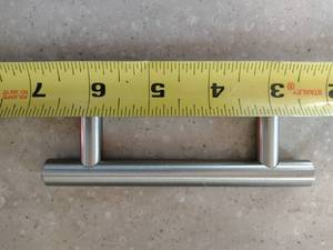lot 498 image: Brushed Satin Nickle Pulls  Handles (17).