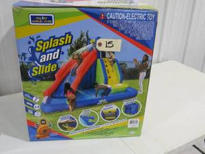 lot 15 image: My First Waterslide Splash and Slide
