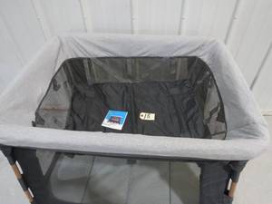 lot 18 image: Maxi-Cosi Swift Lightweight Portable Playard, 1-Step Fold PlaypenWith Travel Bag, 2-Stage Mattress for Newborn to Toddlers, Essential Graphite