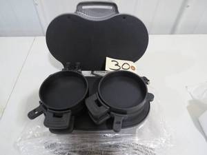 lot 30 image: Hamilton Beach Dual Breakfast Sandwich Maker with Timer, Silver