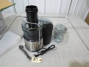 lot 37 image: GDOR 1200W Juicer with Titanium Enhanced Cut Disc, Larger 3 Feed Chute Juicer Machines for Whole Fruits and Vegetables, Centrifugal Juicer with 40 Oz Juice Pitcher Top of Plunger Broken