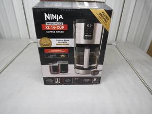 lot 7 image: Ninja XL 14 Cup Coffee Maker DCM200 622356596848