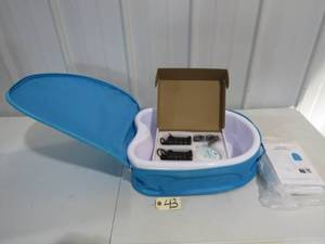 lot 43 image: Foot Bath With Sea Salt Packs and Bath Balls