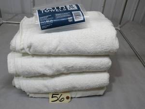lot 56 image: Members Mark Commercial Hospitality Bath Towels, White (8 pk.)