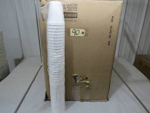 lot 90 image: Foam HotCold Drink Cups - 25 Packs of 40