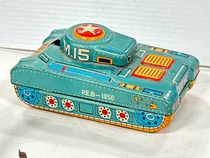 Vintage Cragstan M.15 Friction Tin Japan Tank