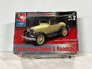 AMT Ertl 1929 Ford Model A Roadster New Old Stock