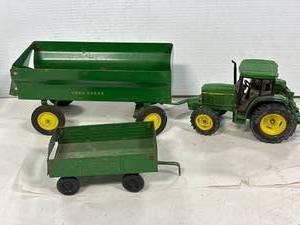 John Deere Carts & Tractor