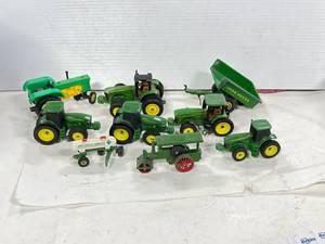 Lot of John Deere Tractors