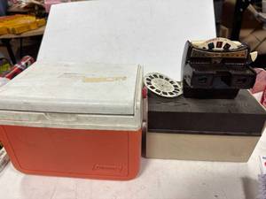 Viewmaster & Coleman Cooler