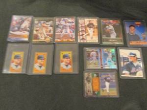 12 Assorted Mike Piazza Cards-doubl...