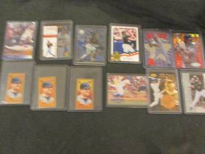 12 Assorted Mike Piazza Cards-doubl...