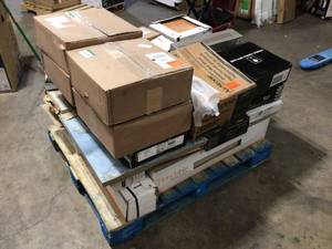 lot 3 image: Pallet with assorted Ceramic Flooring various models and sizes customer returns see pictures