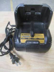 DEWALT 40V MAX Lithium-Ion Battery Charger