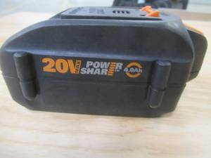 WORX WA3578 - PowerShare 20V 4.0Ah, Lithium Ion High Capacity Battery, Orange and Black (MISSING COVER FOR BATTERY POWER TEST)
