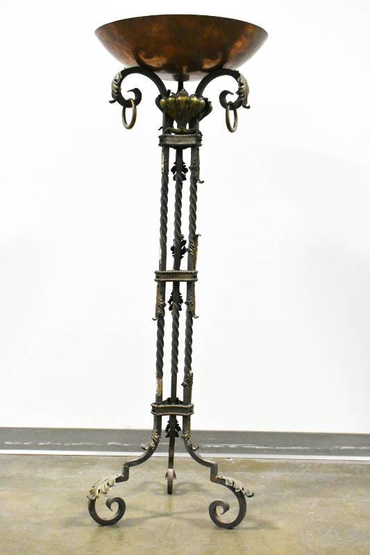lot 164 image: Wrought Iron Stand with Basin