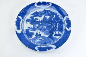 lot 86 image: Large Chinese Blue & White Porcelain Platter