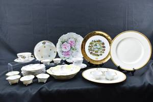 lot 245 image: 28 pc. Group of Porcelain and Lustreware Tea Cups, Dishes, and Plates