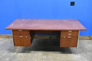 lot 271 image: Dunbar Walnut Wood 5 Drawer Desk