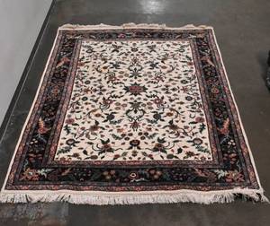 lot 183 image: Large Floral Area Rug