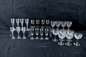 lot 400 image: 5 Sets of Cordial & Aperitif Glasses