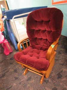 lot 413 image: DUTCHMAN GLIDE ROCKER