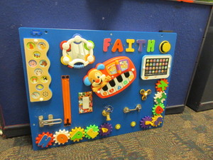 lot 313 image: ACTIVITY BOARD LEARNING STATION