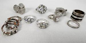 lot 32 image: Expansive and Varietal Ring Collection