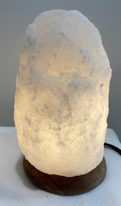 lot 95 image: Sensational Salt Lamp and Seashell Decor
