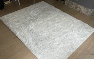 lot 63 image: Thomasville Marketplace Savoy Premium Quality Shag Rug in Cream