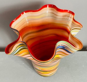 lot 71 image: Amazing Colorful Art Glass Vase