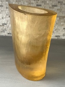 lot 14 image: Terry Balle Art Acrylic Vase