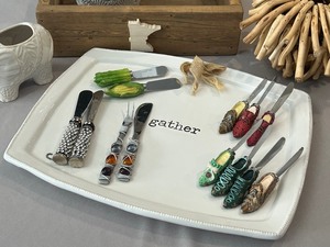 lot 96 image: Fun Serving - Entertaining Items