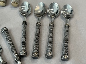 lot 86 image: Flatware Set